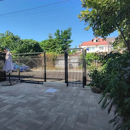 Mela エフォリエ・ノルド