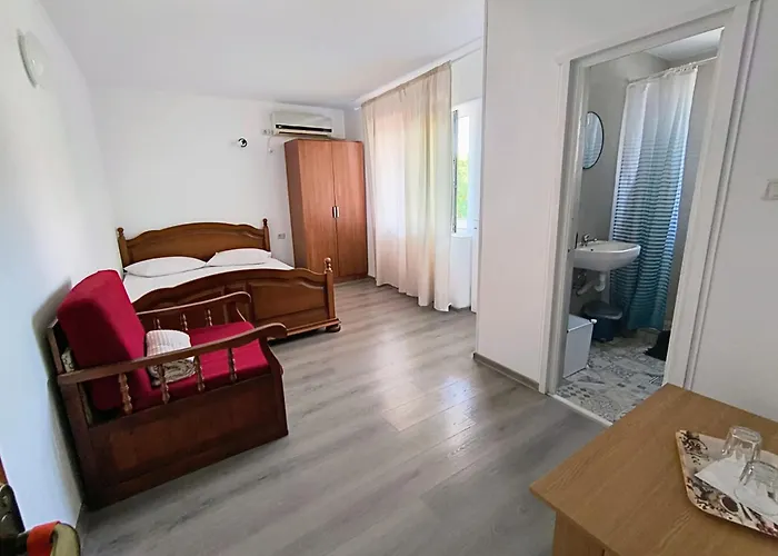 Mela ゲストハウス 3*